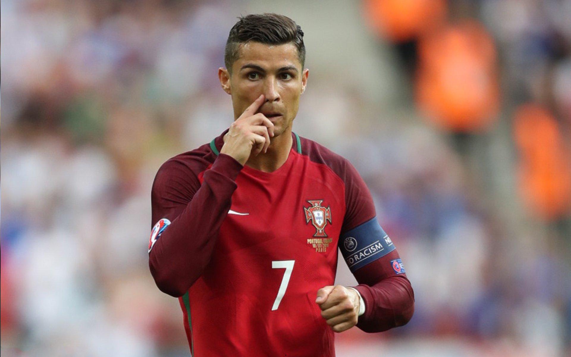 德科深情追忆，C罗的谦逊与伟大，他与梅西是足坛不同的天才光芒