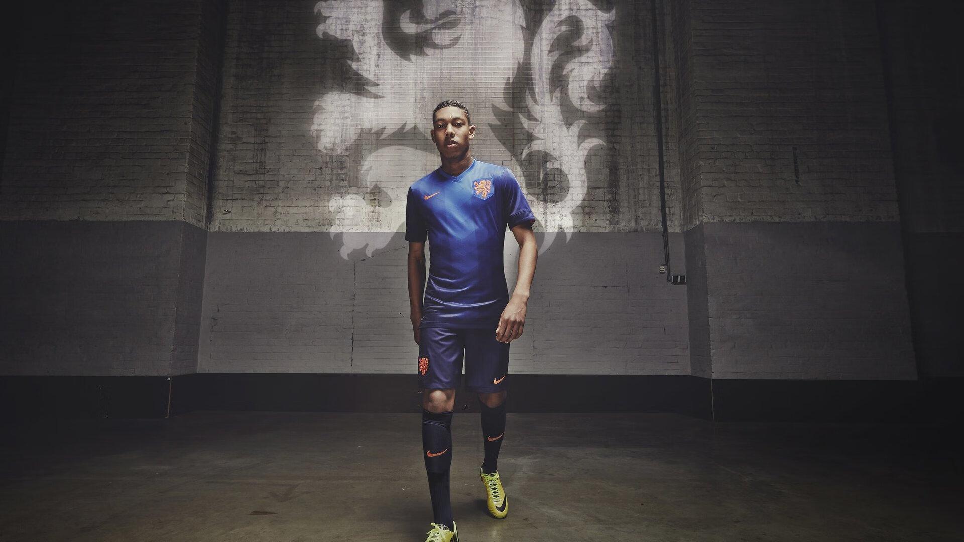 樊振东29岁生日礼赞，生涯115冠铸就传奇，三大赛20冠见证王者之路